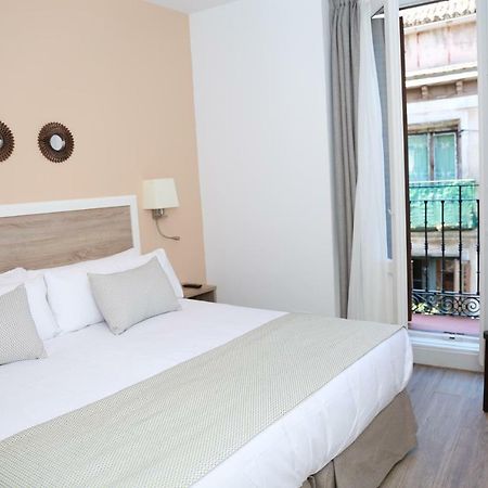 New Point Opera Aparthotel Madrid Luaran gambar